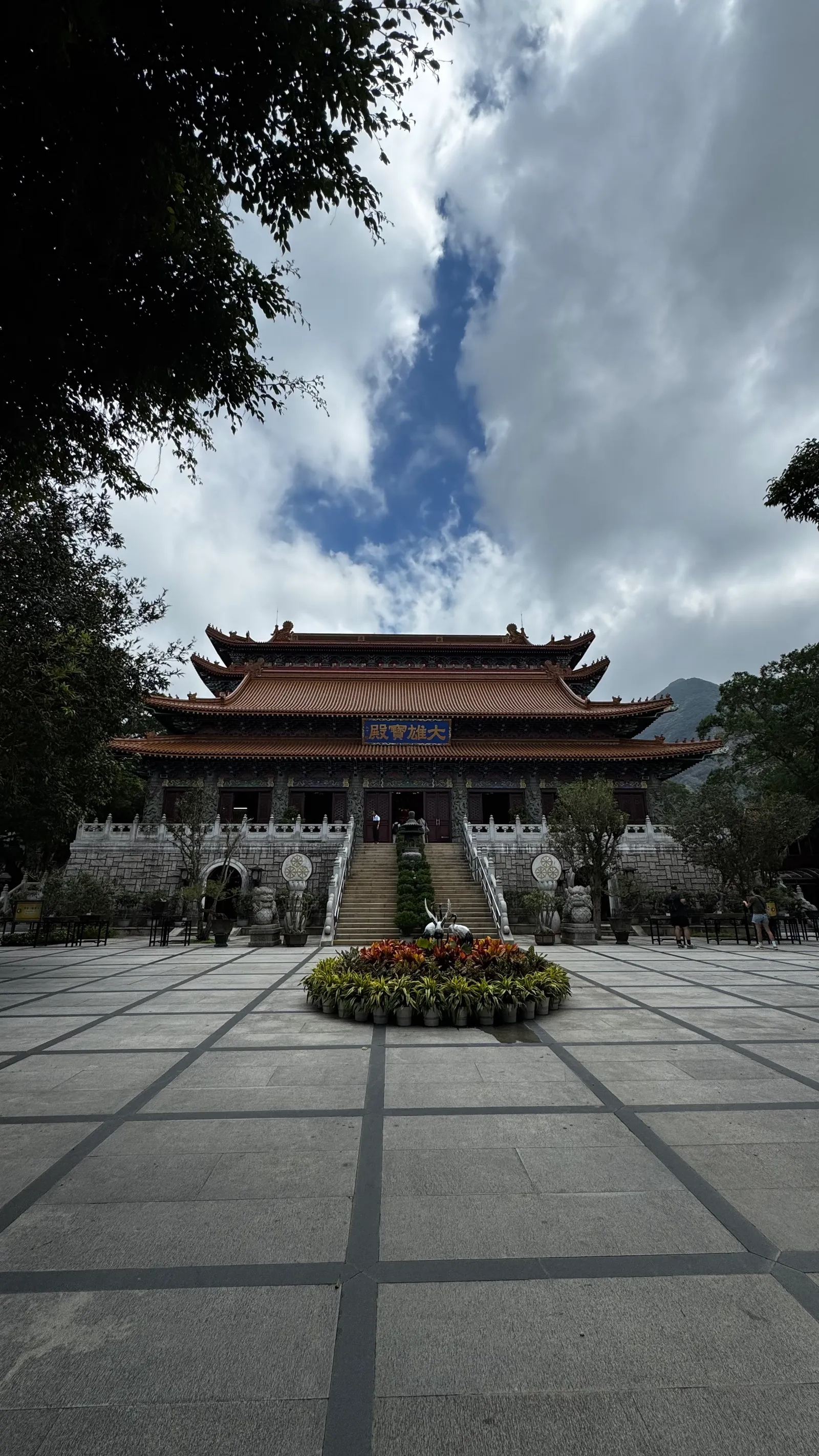 Le grand hall du monastère Po Lin (大雄寶殿)