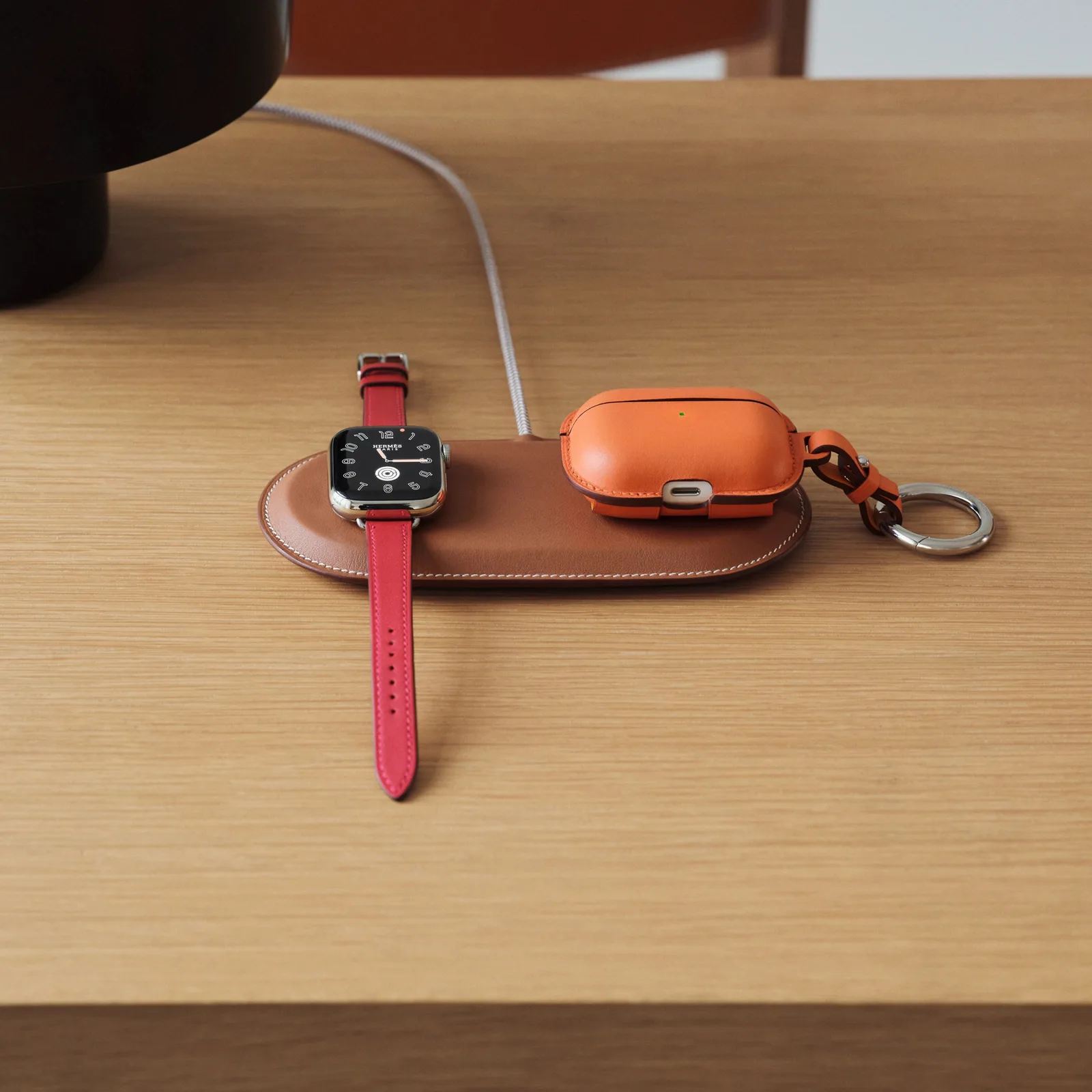 Hermès × Kickmaker : quand le luxe rencontre la tech